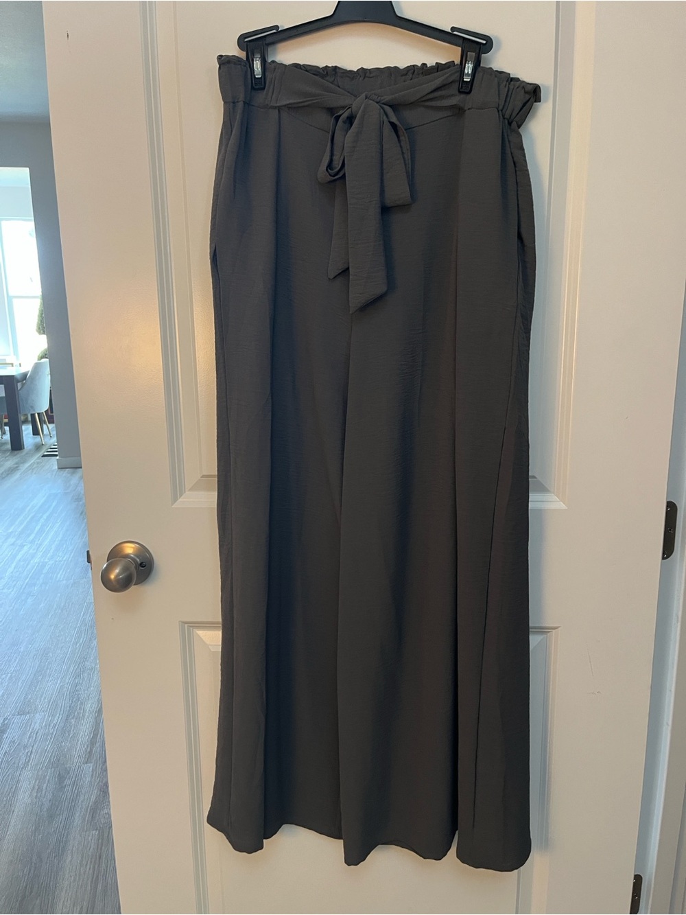 Wide legged belted pants